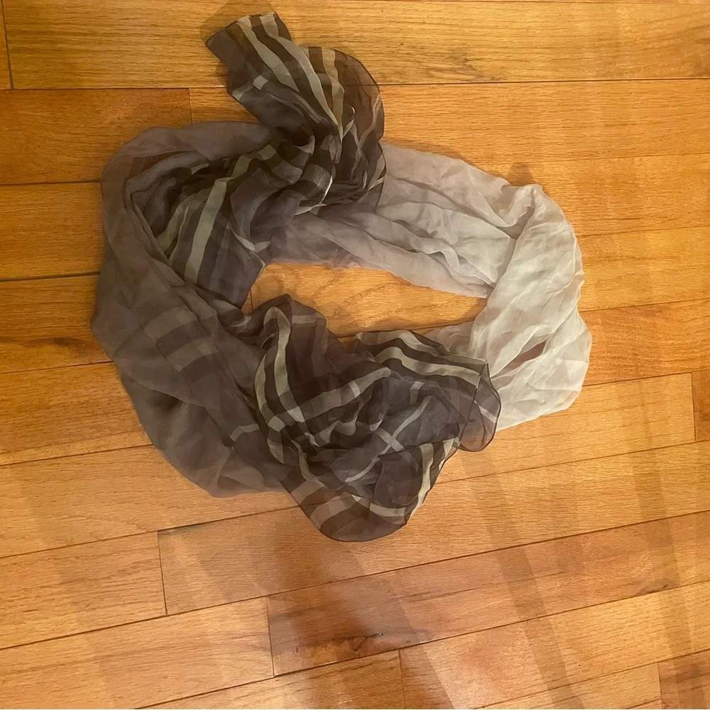 Burberry silk Plaid Scarf in grey, very long. Used. Best offer will be accepted - Picture 3 of 7